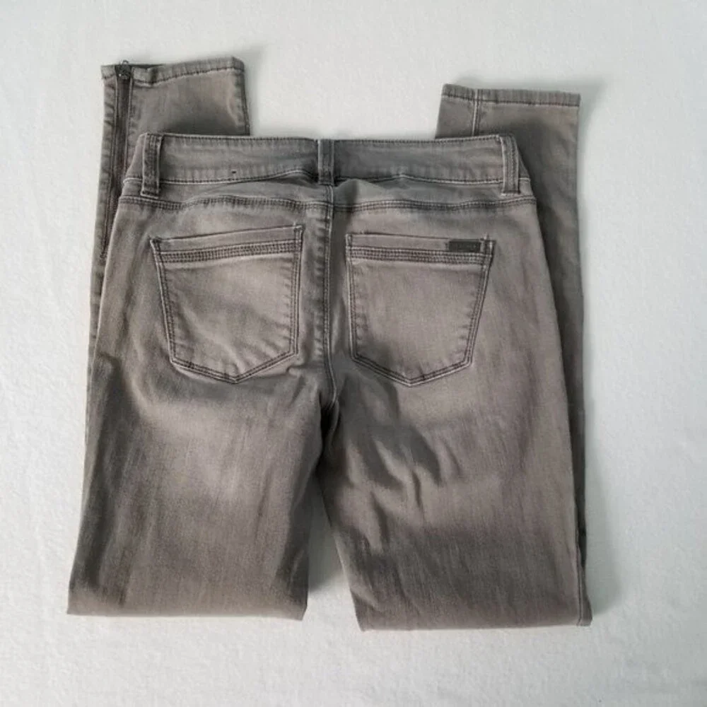 White House Black Market WHBM Grey Skinny Skimmer Jeans 0 Waist 28